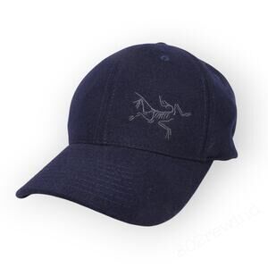 S/M Flexfit ARC'TERYX Wool-Blend Cap Navy *ponytail hole cut into it